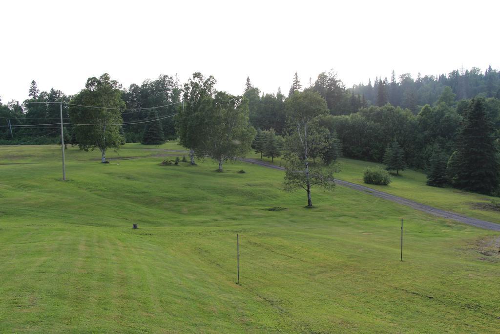 Catfish Lakefront Cabins & Campground Wawa Exterior foto