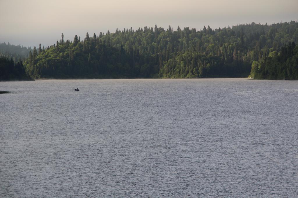 Catfish Lakefront Cabins & Campground Wawa Exterior foto