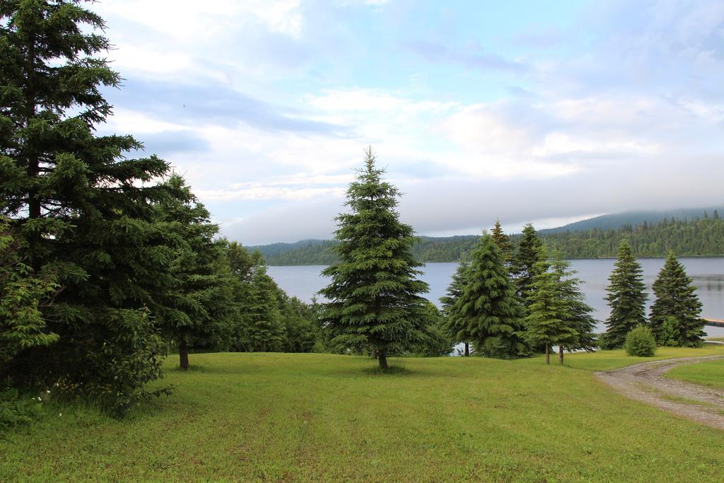 Catfish Lakefront Cabins & Campground Wawa Exterior foto